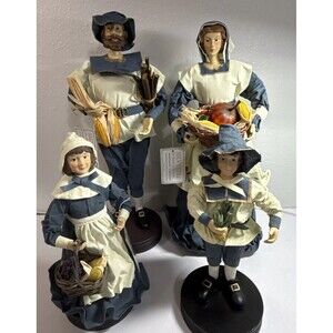 Lot of 4 Vintage Silvestri Paper Mache Pilgrim Family Figures - Thanksgiving
